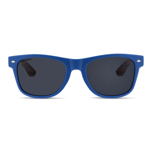 anteojos de sol polarizados para hombre y mujer de plastico reciclado vista frontal con lentes de color negras y armazon de color azul #color-marco_blue