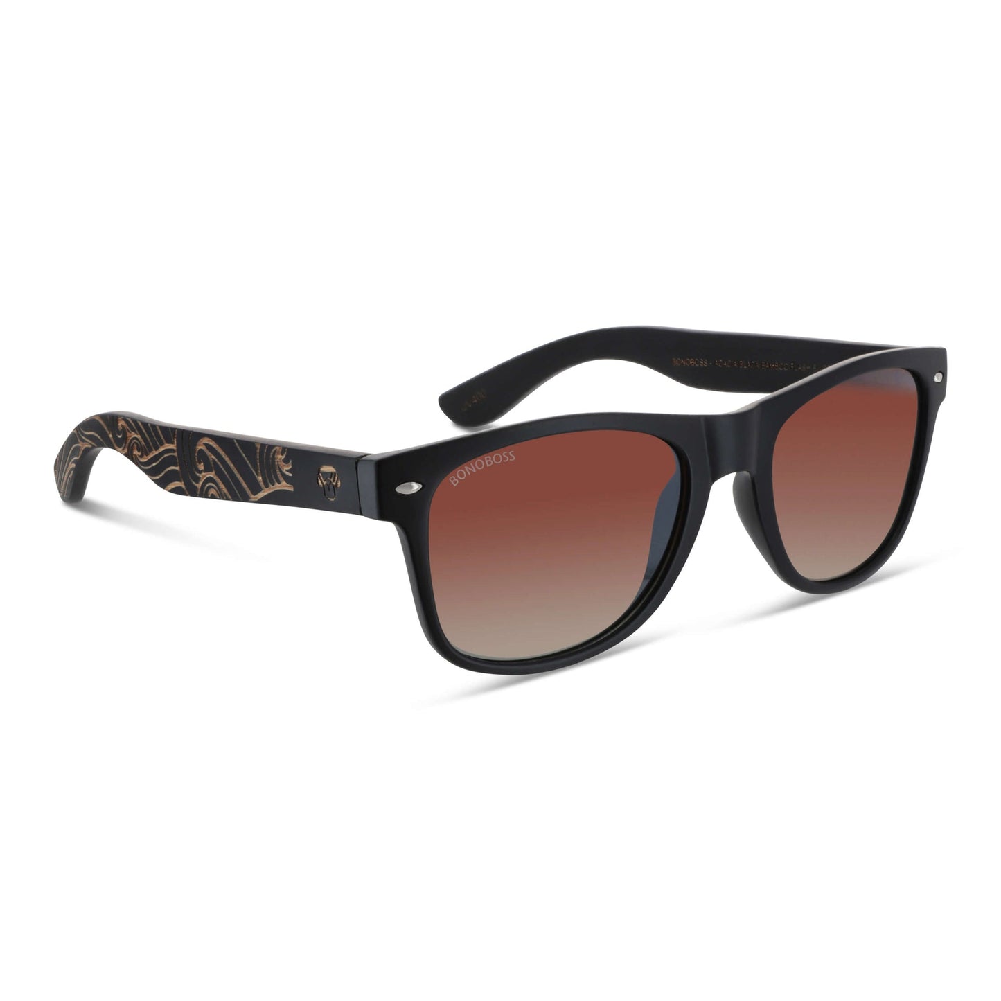anteojos de sol wayfarer rayban de plastico reciclado bonoboss con patas de madera natural diseñado y fabricado en Chile regalo corporativo vista angulada armazon de color negro unisex #color_flash-silver