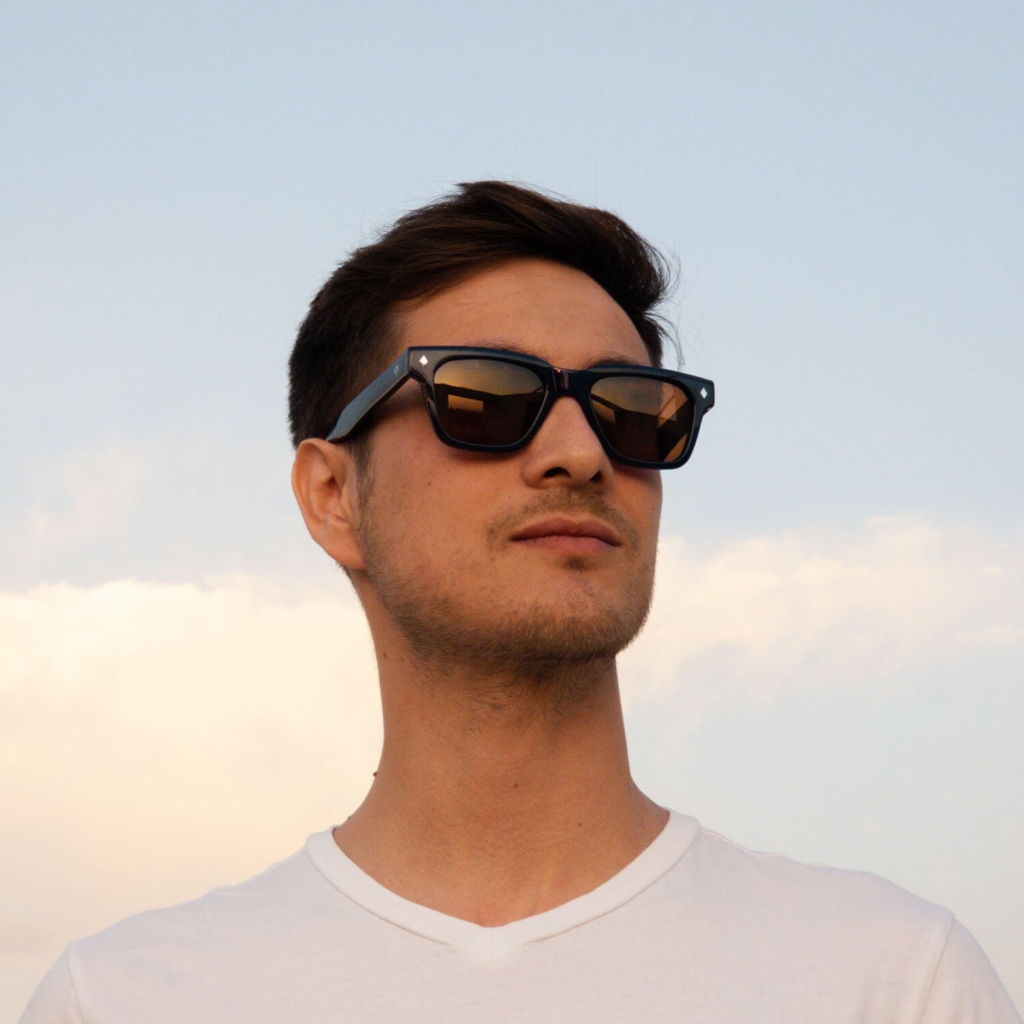 anteojos de sol cuadradados rectangulares polarizados de color negro para hombre y mujer de cara redonda de moda #color_carey