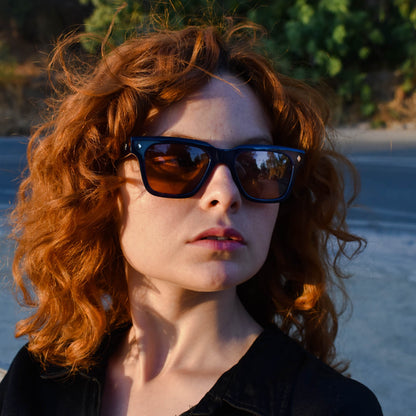 anteojos de sol cuadradados rectangulares polarizados de color azul para hombre y mujer de cara redonda de moda #color_carey