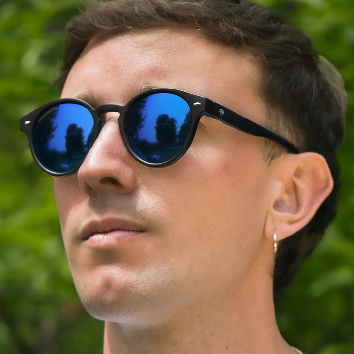 Sunglasses polarized recycled plastic round for women and men black critsal blue Bonoboss #color_espejado-azul