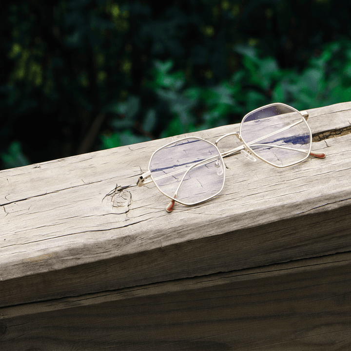 Frame optical with sun clip-on polarized delgado and liviano with or sin prescription optica bonoboss distribuidor optical frames optical wholesale #color_gold
