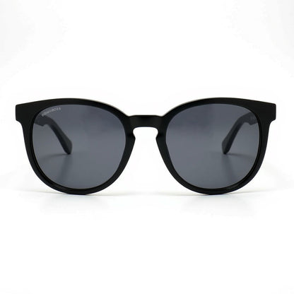 anteojos redondos de plástico reciclado y varillas de madera natural sustentable con lentes de color negro. Polarizadas y forma redonda.  #color_negro