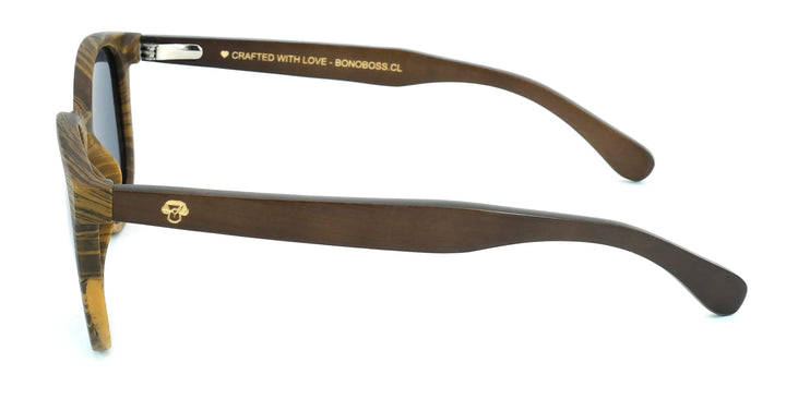 Eyeglasses round recycled plastic and wooden temples natural sustainable with color lenses black polarized and forma redonda. Bonoboss #color_negro