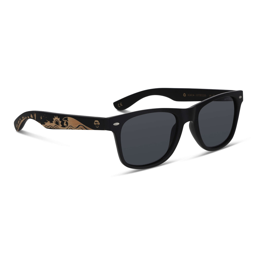 Sunglasses polarizadsa designed in Chile with recycled plastic and sustainable wood eco-friendly optical wholesale and corporate gifts black Bonoboss #color_surf