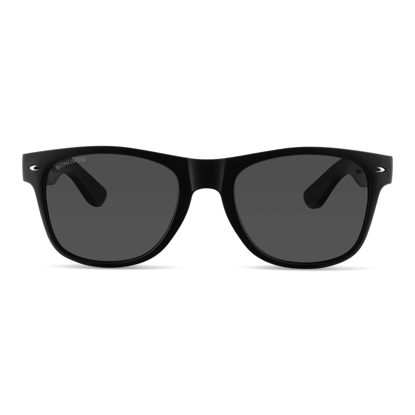 acacia anteojos wayfarer rayban de plastico reciclado bonoboss regalo corporativo con madera natural de color y color de marco negro vista frontal y lentes de color negras polarizadas #color_smoke