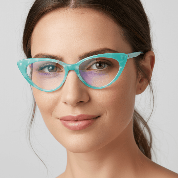 Front view a women wearing optical frames frames color calipso and forma agatada retro and moda the marca bonoboss. forma queda bien in women round face large. #color_calipso