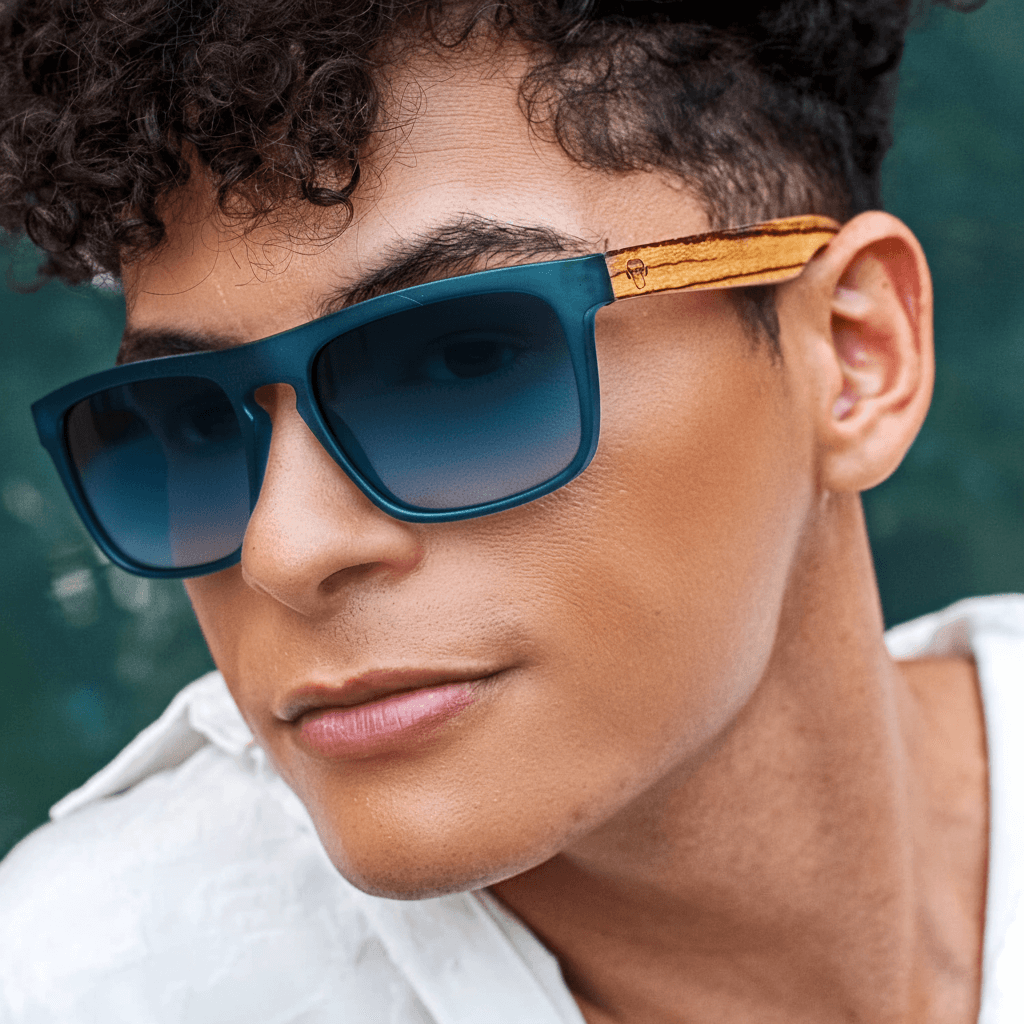 Una front view eyeglasses sunglasses rectangular eco-friendlys recycled plastic especial for corporate gift personalizado clear white with lenses espejadas bluees in front view Bonoboss #color_milky-white