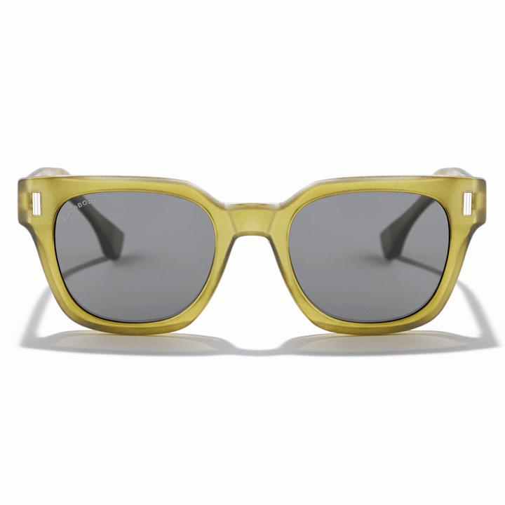 Front view unos eyeglasses gafa sun polarized forma rectangular cuadrada hechos with botellas plasticas recycleds and with lenses polarized brown Bonoboss #color_olive