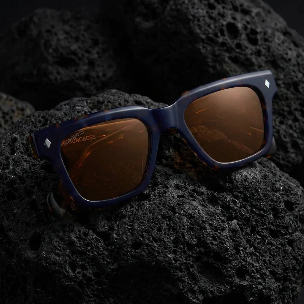 Lentes sol Bruno polarizados UV400 bio-acetato Carey sobre roca volcanica textura natural Bonoboss #editorial_polarizado #color_carey