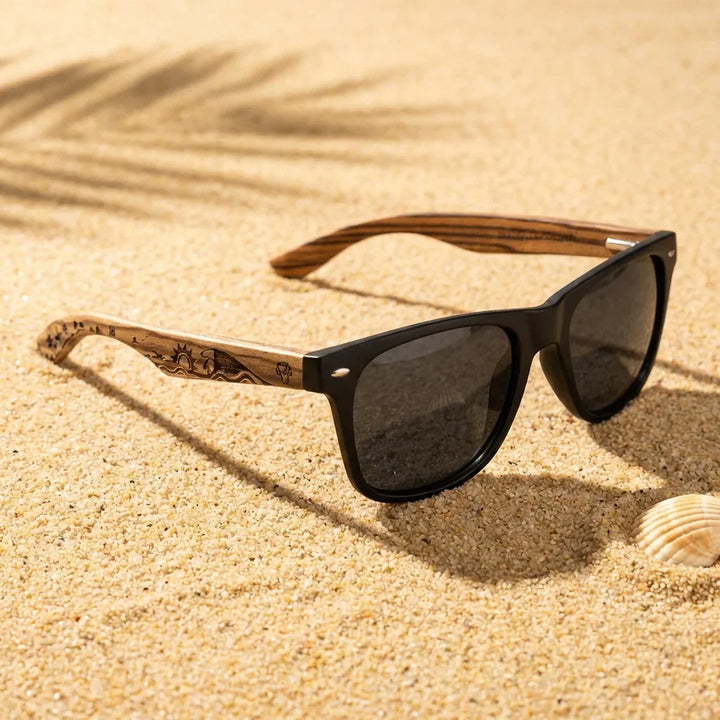 Lenses sun acacia designers polarized UV400 surf sobre arena dorada textura natural costa bonoboss #editorial_grid1 #color_surf