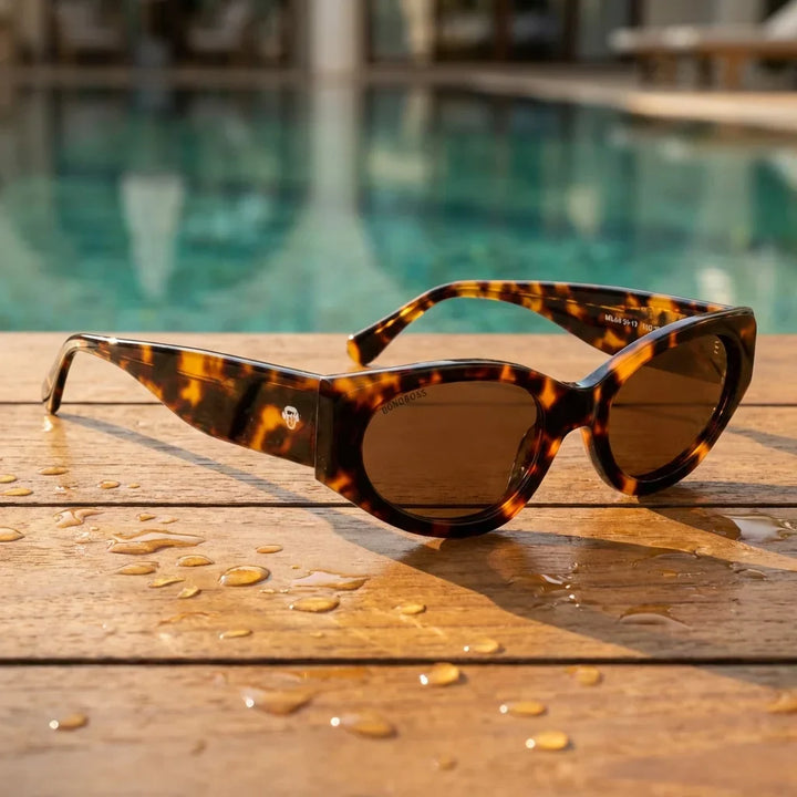 Women wearing lenses sun milan bio-acetate polarized tortoise aventura outdoor naturaleza sendero UV protection bonoboss #editorial_sustentabilidad #color_carey