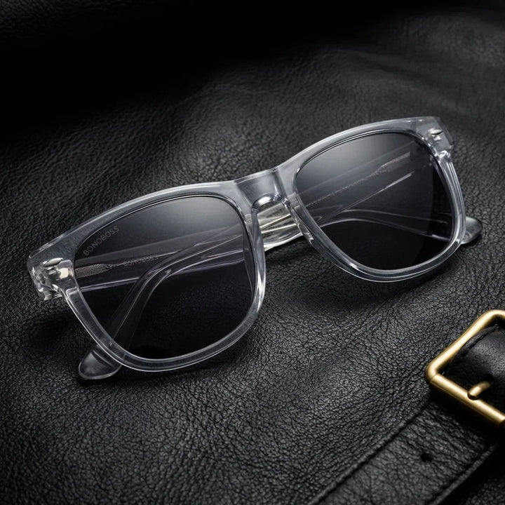 Lenses sun acacia xl vintage sun polarized UV400 clear sobre black leather premium brass detail bonoboss #editorial_polarizado #color_transparente
