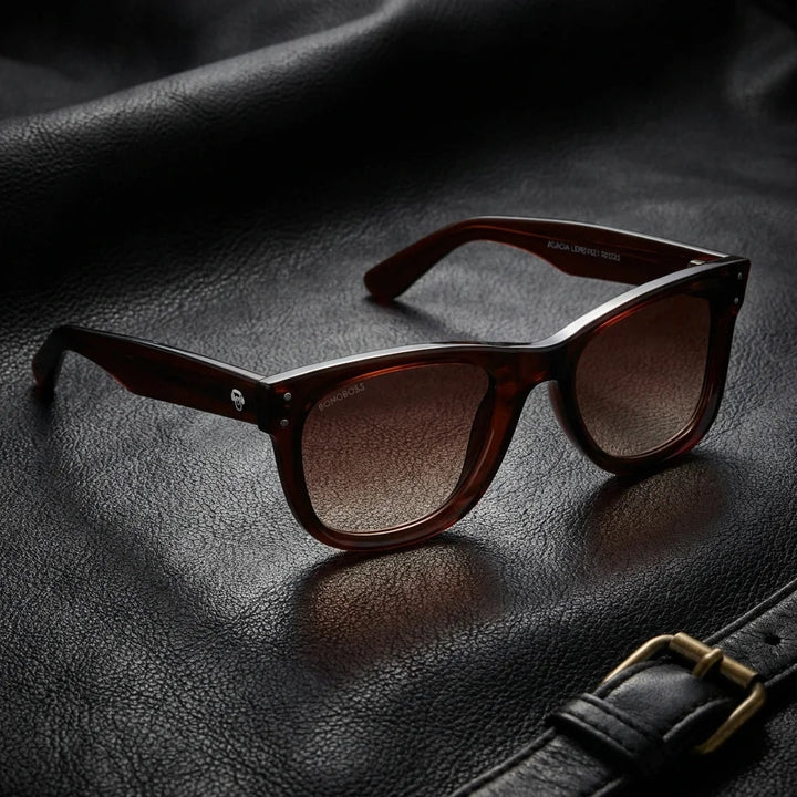 Lenses sun acacia reverse polarized UV400 wood zebrawood brown sobre black leather premium brass detail bonoboss #editorial_polarizado #color_brown