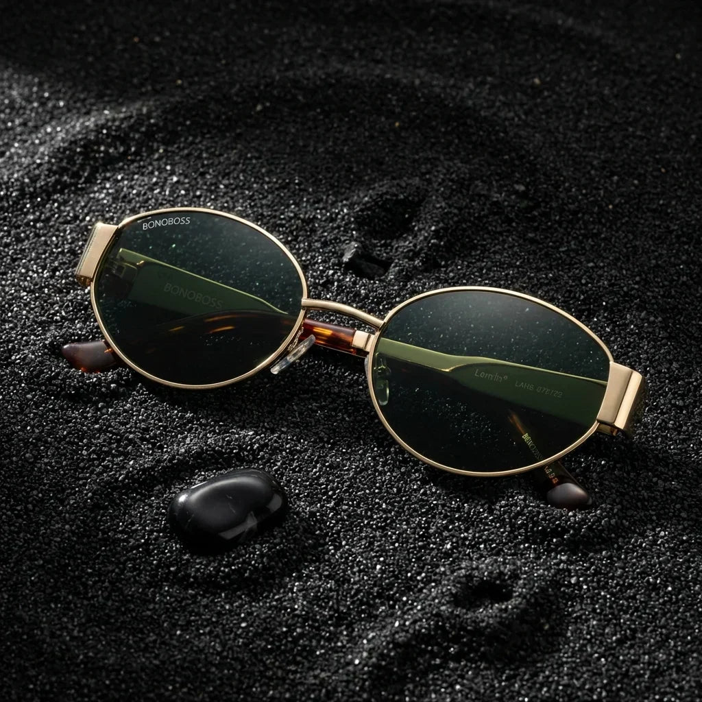 Lenses sun new lennon polarized UV400 bio-acetate g15 sobre arena negra textura volcanica contraste bonoboss #editorial_polarizado #color_g15