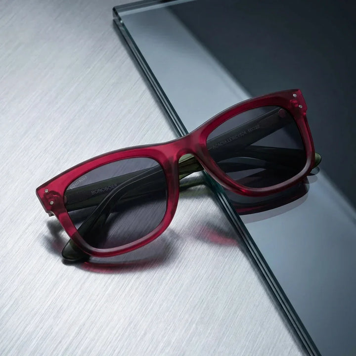 Lenses sun acacia reverse polarized UV400 wood zebrawood pink sobre brushed metal industrial surface bonoboss #editorial_grid1 #color_rosado