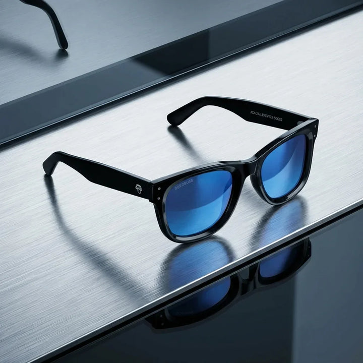 Women wearing lenses sun acacia reverse wood zebrawood polarized mirrored blue women paseo urbano ciudad activa bonoboss #editorial_detail1 #color_espejado-azul