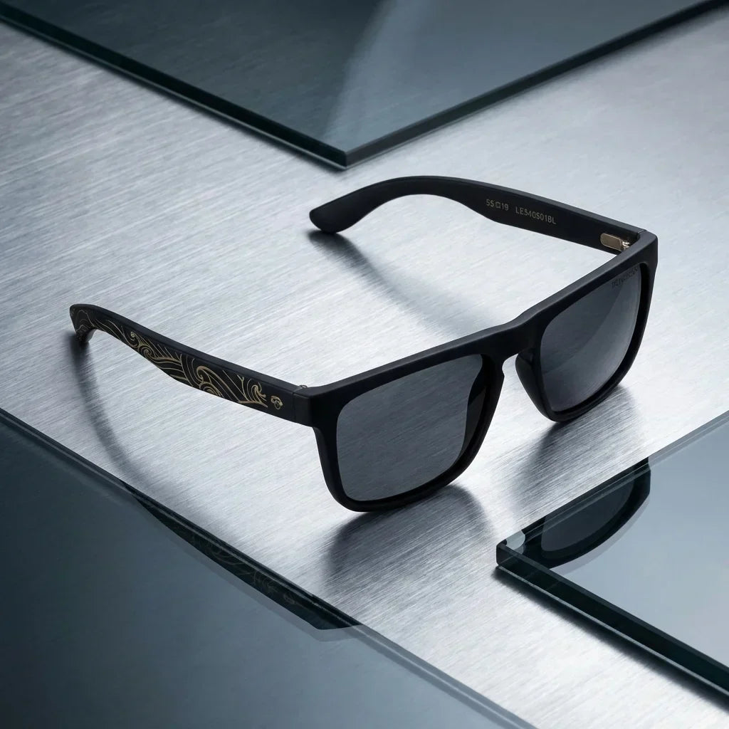 Lenses sun lautaro dark designer's polarized UV400 wood waves sobre brushed metal industrial surface premium bonoboss #editorial_polarizado #color_waves