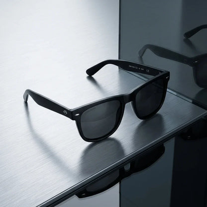 Lentes sol Acacia XL Vintage Sol Polarizado UV400 negro sobre superficie metal brushed industrial Bonoboss #editorial_grid1 #color_negro