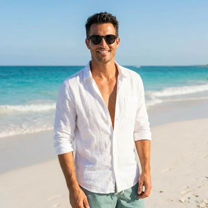 Hombre usando lentes sol Joplin RPET RPET reciclado del oceano polarizados negro playa arena oceano proteccion UV estilo costero Bonoboss #editorial_detail1 #color_negro