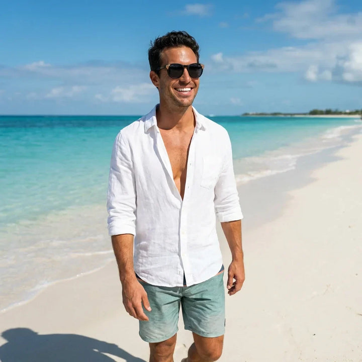Men wearing lenses sun chiloe 0084 bio-acetate polarized black playa arena UV protection outdoor bonoboss #editorial_sustentabilidad #color_negro