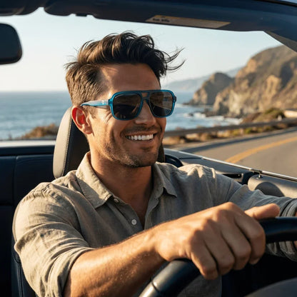Hombre usando lentes sol Orson RPET reciclado polarizados ocean conduciendo mejora contraste UV400 Bonoboss #editorial_detail1 #color_ocean