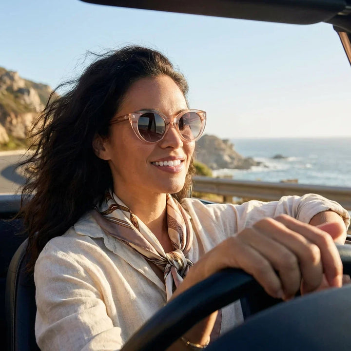 Women wearing lenses sun hannover bio-acetate polarized champagne golden hour sunset coastal UV protection bonoboss #editorial_banner #color_champagne
