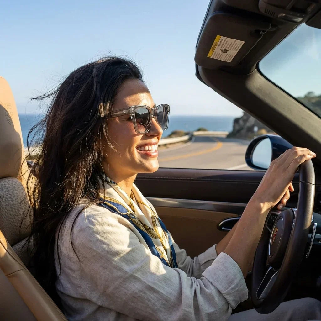 Women wearing lenses sun bruna retro polarized polarized clear driving sun protection UV400 bonoboss #editorial_sustentabilidad #color_transparente