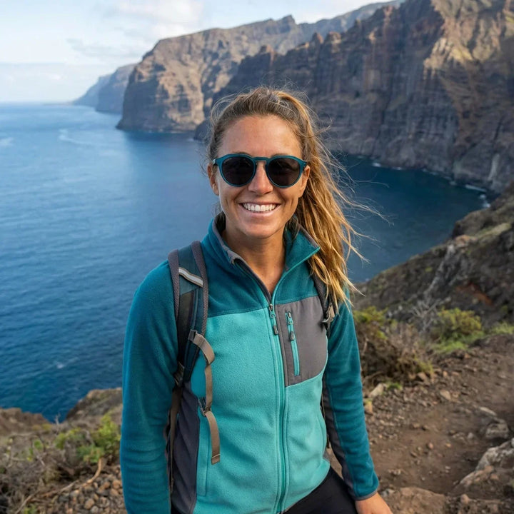 Lenses sun galapagos polarized UV400 acetate wood gradient black sobre black leather premium brass detail bonoboss #editorial_polarizado #color_gradiente-black
