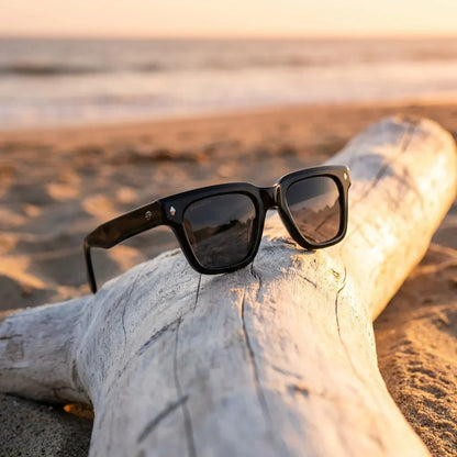 Lentes sol Bruno polarizados UV400 bio-acetato Negro sobre driftwood dorado reflejo lente costero Bonoboss #editorial_detail2 #color_negro