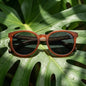 Lentes sol Meli Wine polarizados madera wine polarizado Negro composicion botanica monstera tropical Bonoboss #editorial_grid2 #color_negro