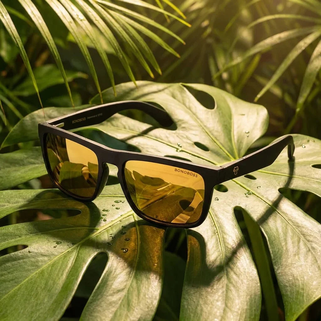 Lentes sol Lautaro Dark polarizados acetato espejado dorado composicion botanica hoja monstera tropical Bonoboss #editorial_grid2 #color_espejado-dorado