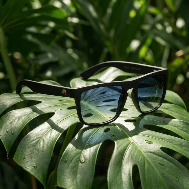 Women wearing lenses sun lautaro dark acetate polarized mirrored green driving sun protection UV400 bonoboss #editorial_detail1 #color_espejado-verde