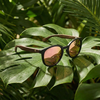 Lentes sol Meli Dark polarizados bio-acetato Espejado Rosado composicion botanica monstera tropical Bonoboss #editorial_grid2 #color_espejado-rosado