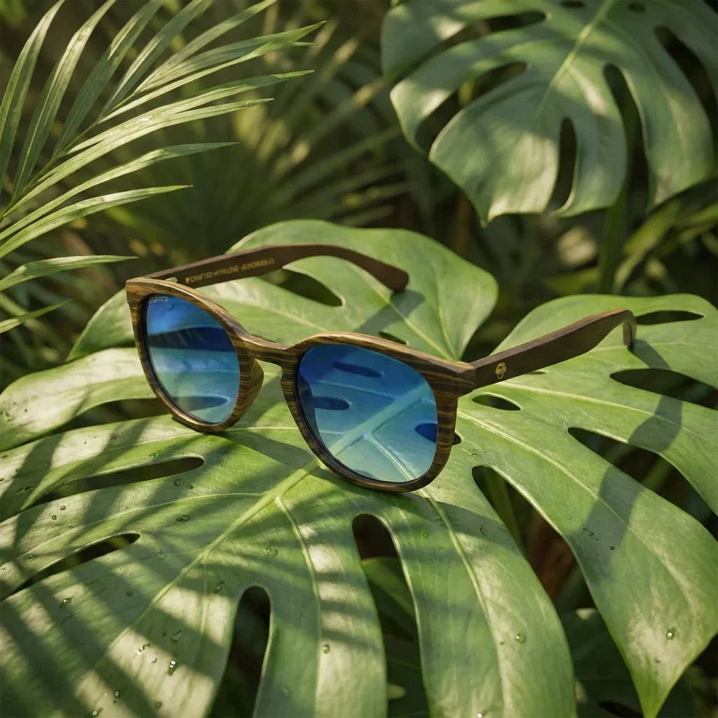 Lenses sun meli ebony polarized UV400 wood ebony polarized gradient blue sobre driftwood gold reflejo lente bonoboss #editorial_banner #color_degrade-azul