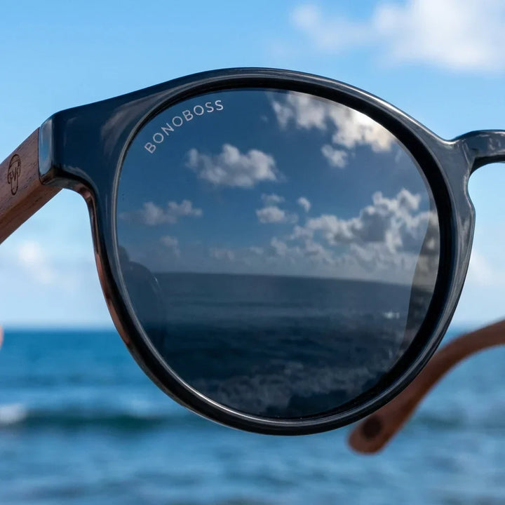 Lenses sun paine polarized UV400 bio-acetate black close-up lente mirrored coating detalle optical bonoboss #editorial_polarizado #color_negro