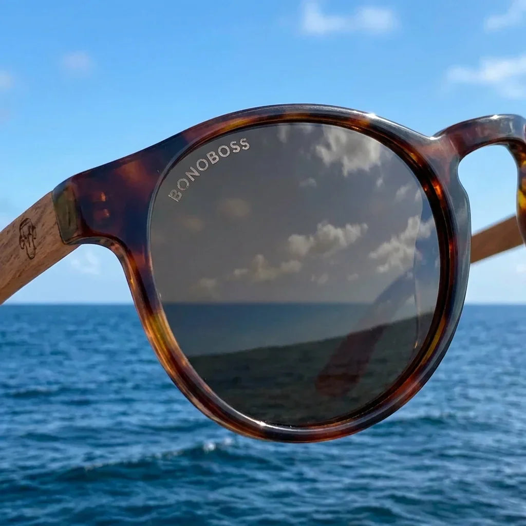 Lenses sun paine polarized UV400 bio-acetate tortoise close-up lente mirrored coating detalle optical bonoboss #editorial_polarizado #color_carey