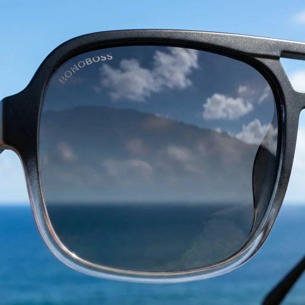 Lentes sol Orson RPET polarizados UV400 RPET reciclado negro close-up lente coating espejado detalle optico Bonoboss #editorial_polarizado #color_negro