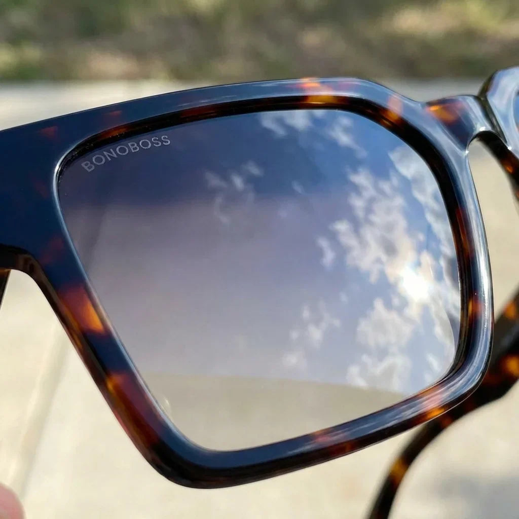 Lenses sun monteblack polarized UV400 bio-acetate tortoise close-up lente mirrored coating detalle optical bonoboss #editorial_grid1 #color_carey