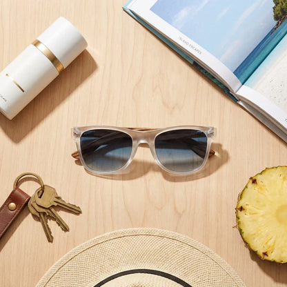 Lentes sol Acacia polarizados UV400 madera zebrano Transparente Gradiente Azul flat lay summer essentials accesorios playa Bonoboss #editorial_detail2 #color_transparente-gradiente-azul