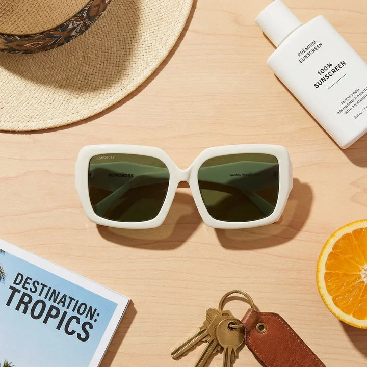 Lenses sun alaska polarized white summer essentials flat lay beach accessories bonoboss #editorial_detail2 #color_blanco