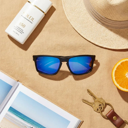 Lentes sol Lautaro RPET polarizados RPET reciclado azul flat lay summer essentials accesorios playa Bonoboss #editorial_detail2 #color_azul