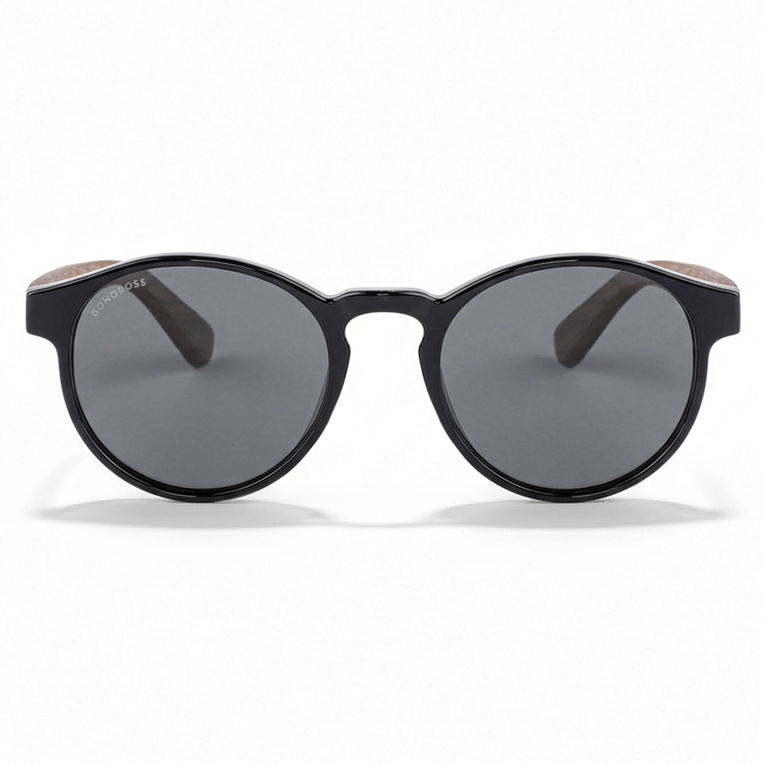 Front view unos eyeglasses sunglasses polarized forma redonda and with puente for narices anchas hechas recycled plastic sustainable ecologico personalizada de Bonoboss #color_negro