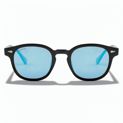 la vista frontal de unos anteojos de sol espejados polarizados de forma redondeada hechos con plastico reciclado personalizado para regalo corporativo de #color_dark-sky