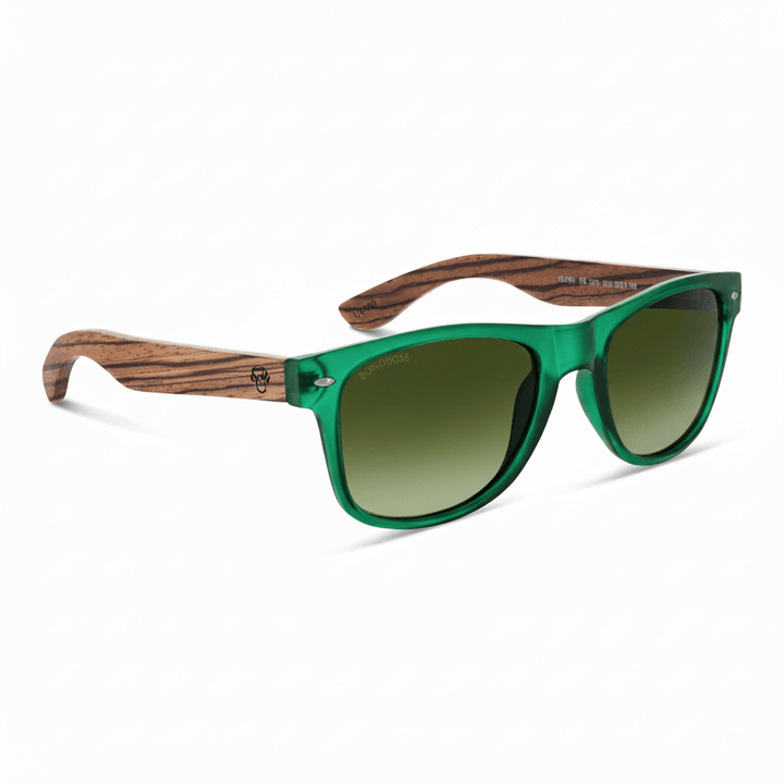 Sunglasses polarized recycled plastic corporate gift green and lenses polarized color gradient olive angled view with wooden temples natural front Bonoboss #color_forest