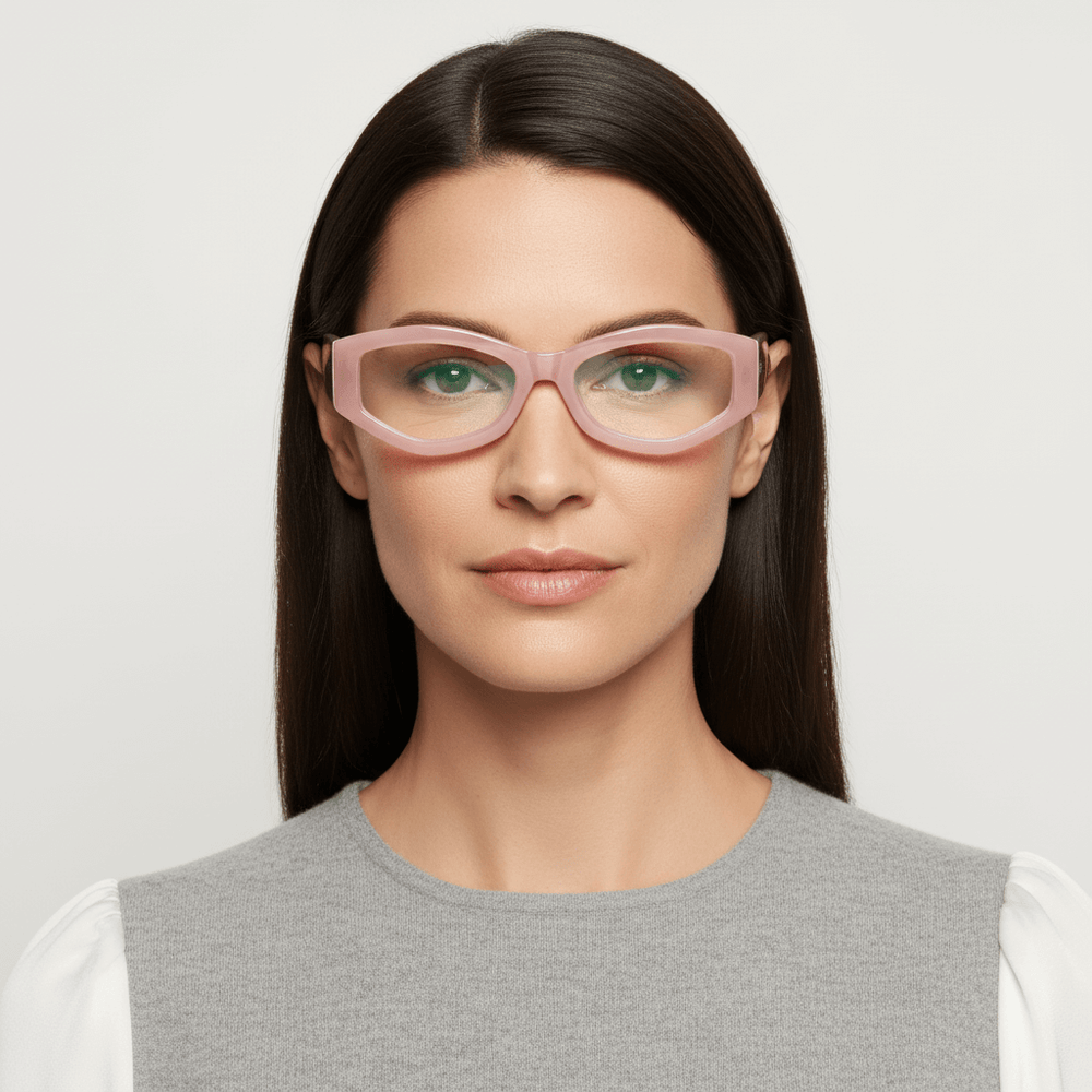 La front view a women cara ovalada wearing frames optical frames the marca bonoboss in sustainable acetate biodegradable recycled forma geometrica #color_pink