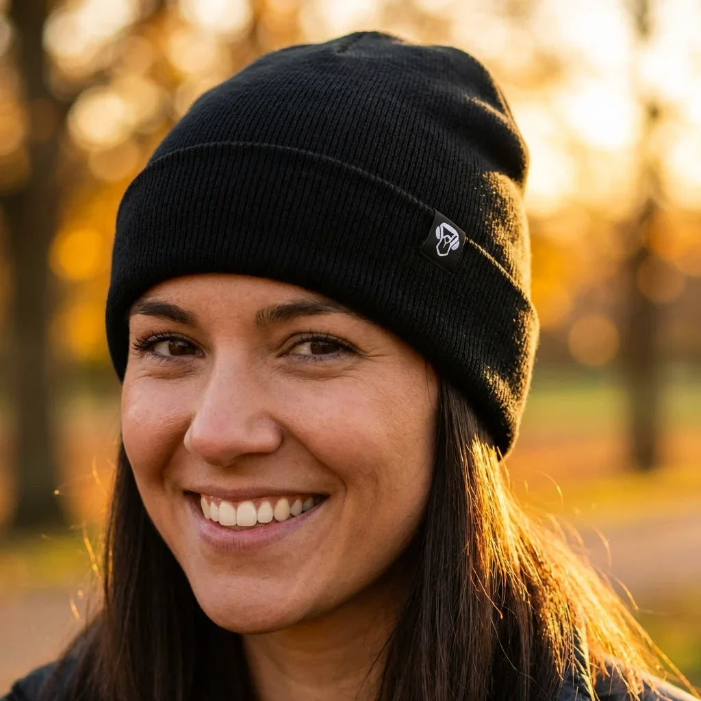 Beanie gorro invierno retrato luz dorada close-up bonoboss