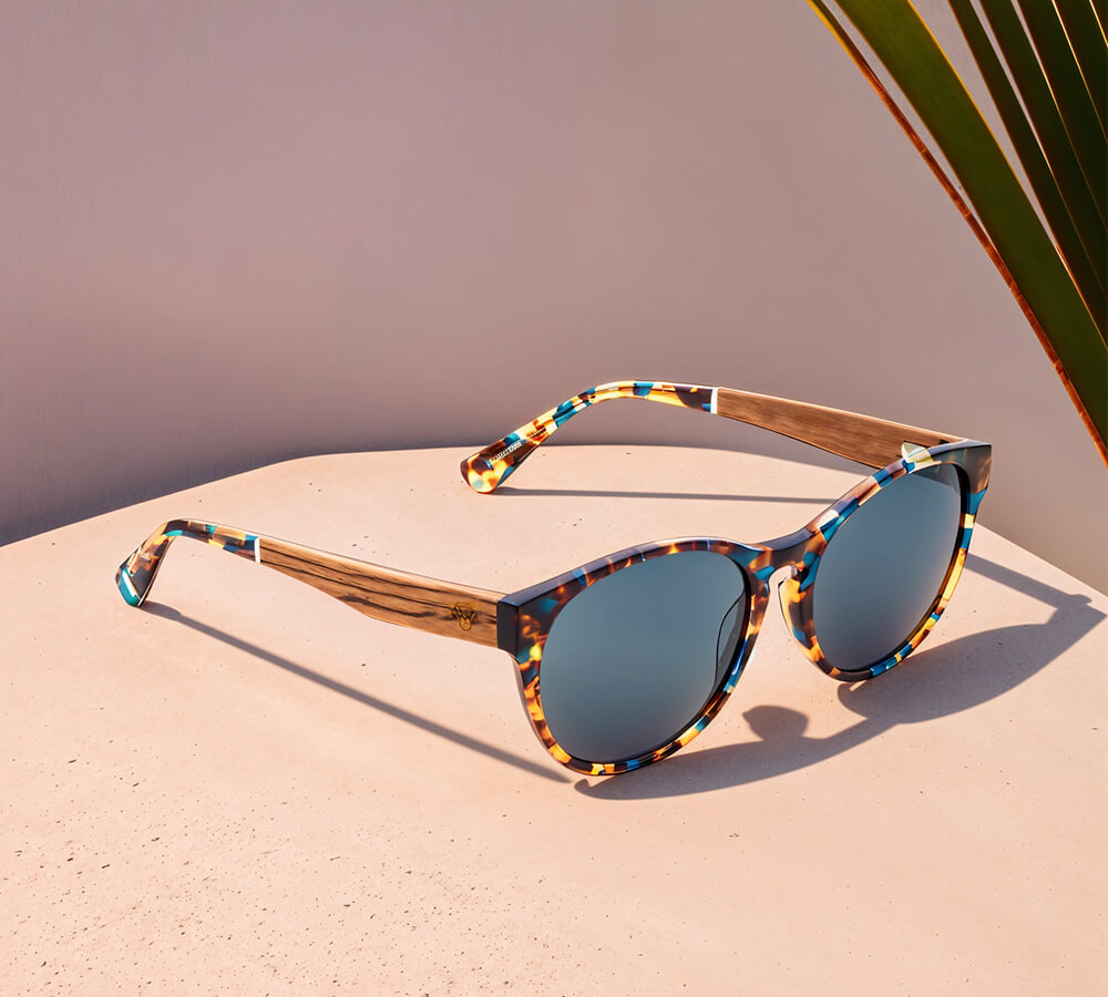 marcos ópticos redondos acetato organico sustentable ecologico color carey patas madera natural plastico reciclado para hombre y mujer mayorista de opticas