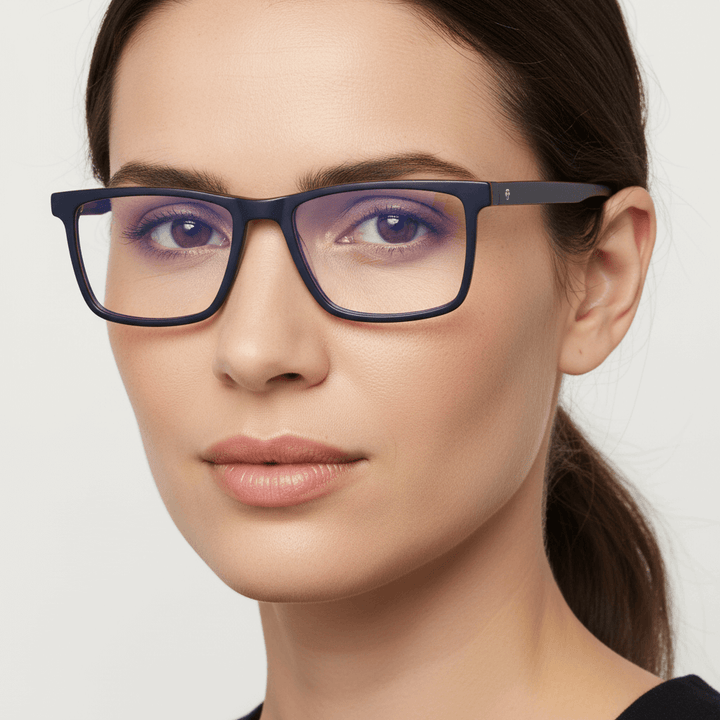 La front view a women labios gruesos sonriendo wearing frames optical prescription blue bonoboss in sustainable acetate recycled #color_azul