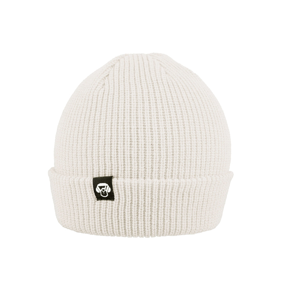 Beanie invierno redondo white with logo black. gorros for the invierno hechos material sustainable recycled corporate gift. mayorista distribuidor corporate gifts sustainables ecologicos Bonoboss